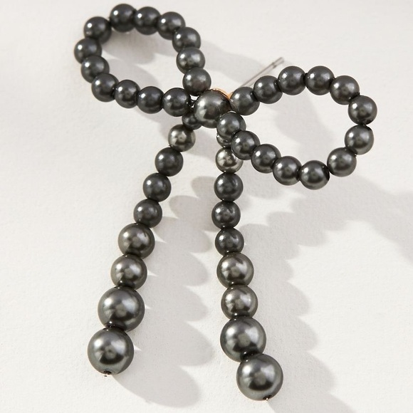 Anthropologie bow gray pearl earrings NWT - Picture 3 of 6